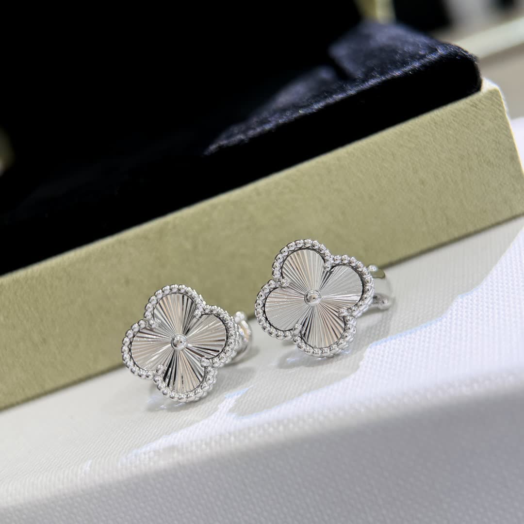 Van Cleef & Arpels Alhambra Earrings
